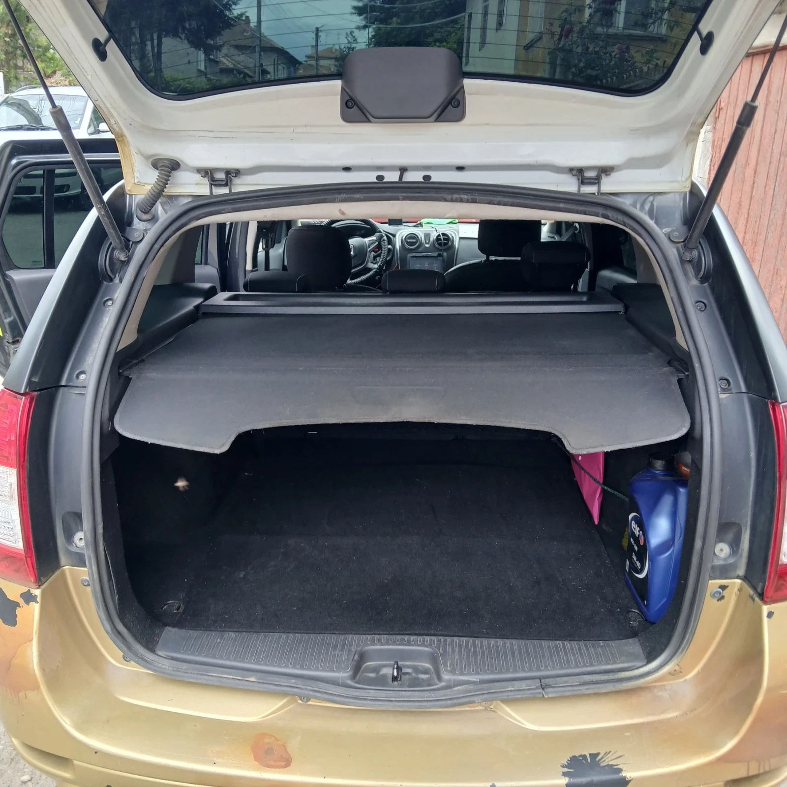 Dacia Logan, снимка 10 - Автомобили и джипове - 54787171