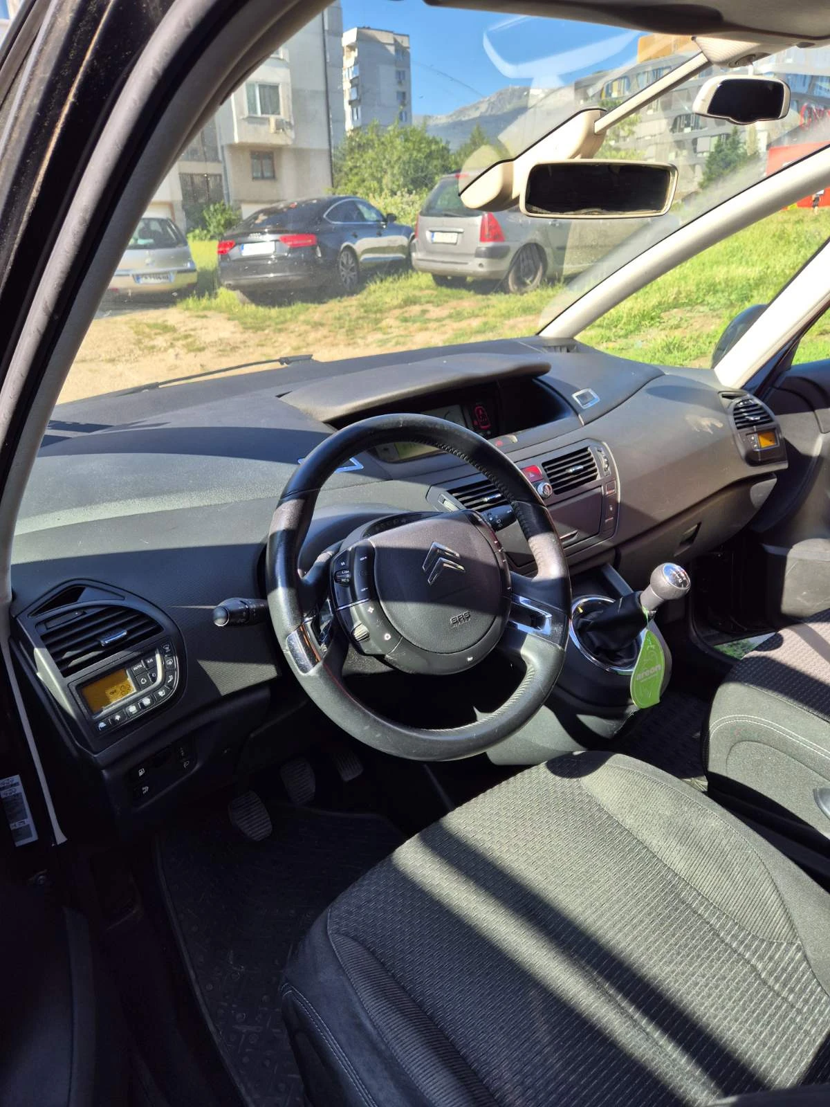 Citroen Grand C4 Picasso, снимка 3 - Автомобили и джипове - 54913574