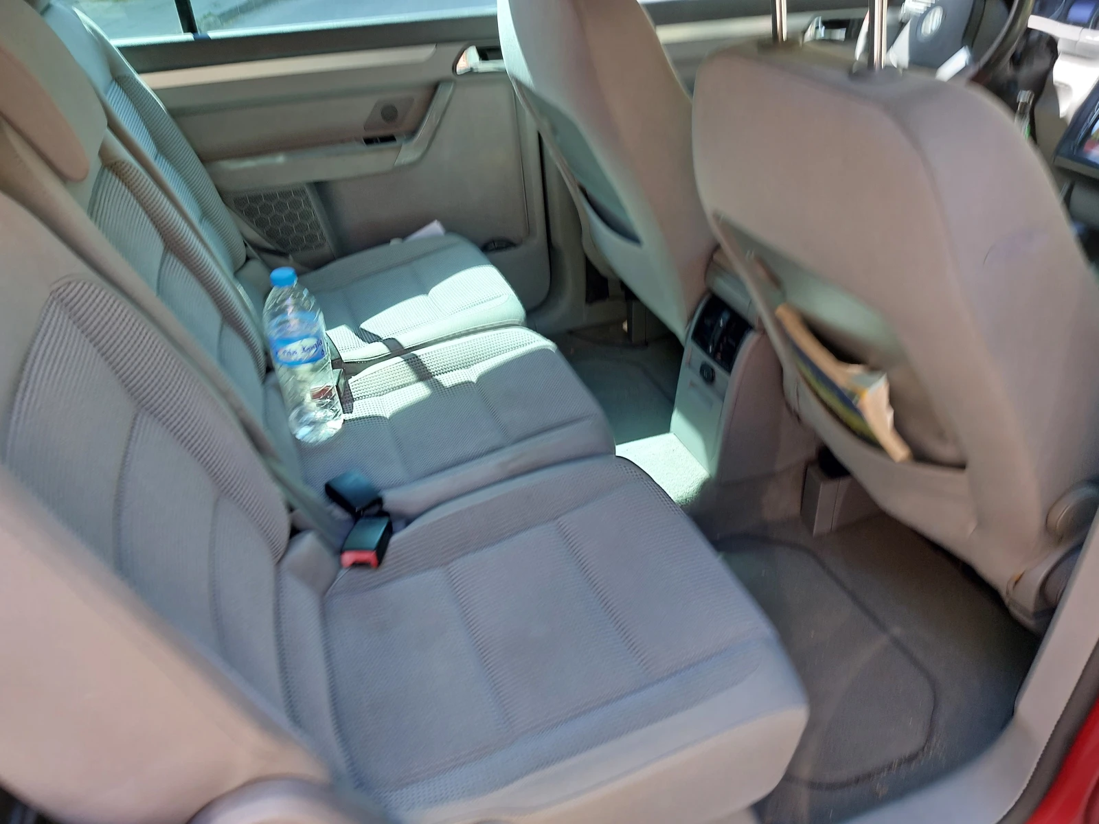 VW Touran, снимка 17 - Автомобили и джипове - 55038916