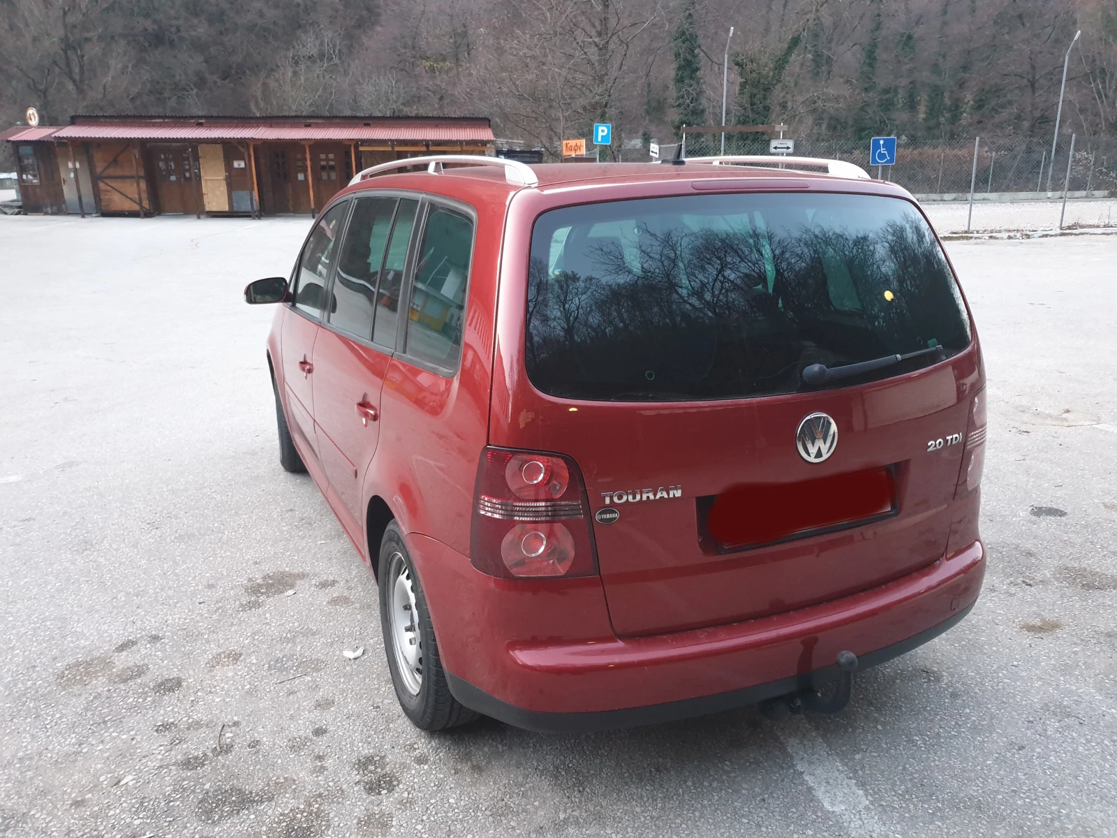 VW Touran, снимка 8 - Автомобили и джипове - 55038916