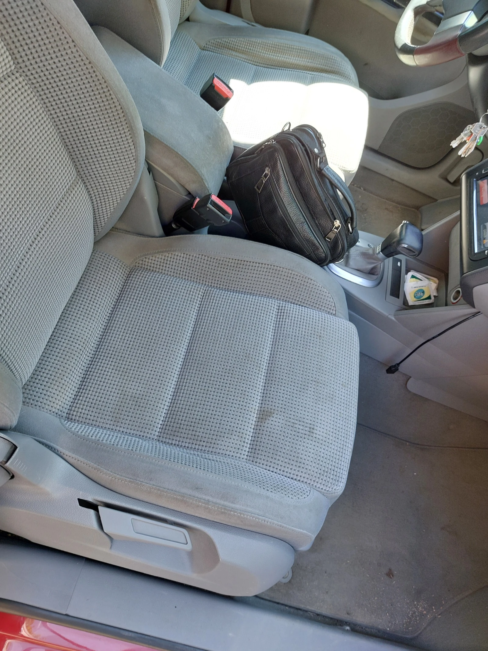 VW Touran, снимка 16 - Автомобили и джипове - 55038916
