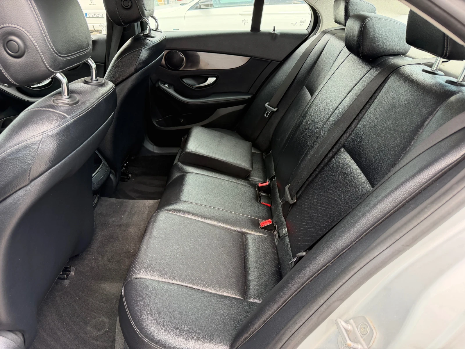 Mercedes-Benz C 220 2.2d/170hp/AMG-Line/ SERVICE BOOK/, снимка 11 - Автомобили и джипове - 55191280