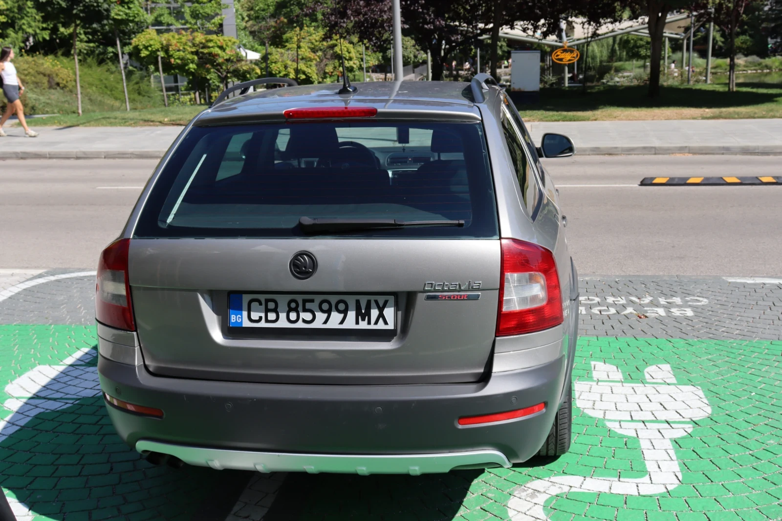 Skoda Octavia Scout 4?4, снимка 4 - Автомобили и джипове - 55664003