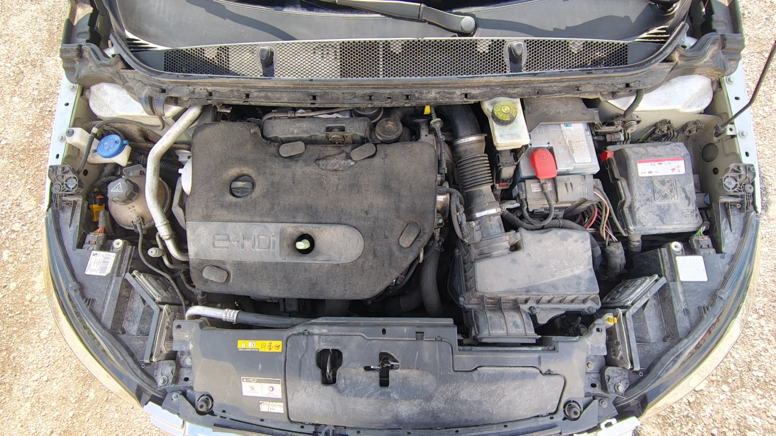 Peugeot 308 2.0 BlueHdi, снимка 9 - Автомобили и джипове - 55798734