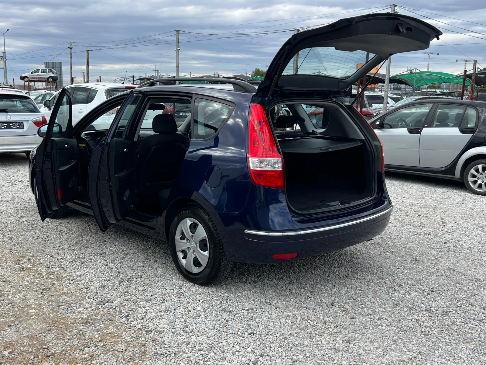 Hyundai I30 ЛИЗИНГ-ДИЗЕЛ-КЛИМА, снимка 14 - Автомобили и джипове - 56181423
