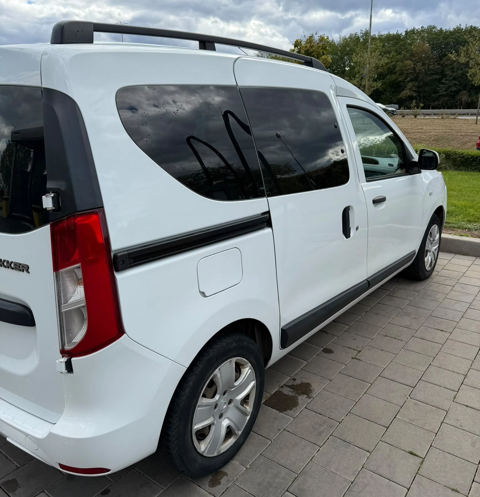 Dacia Dokker 1.5 dCi, снимка 5 - Автомобили и джипове - 56181477