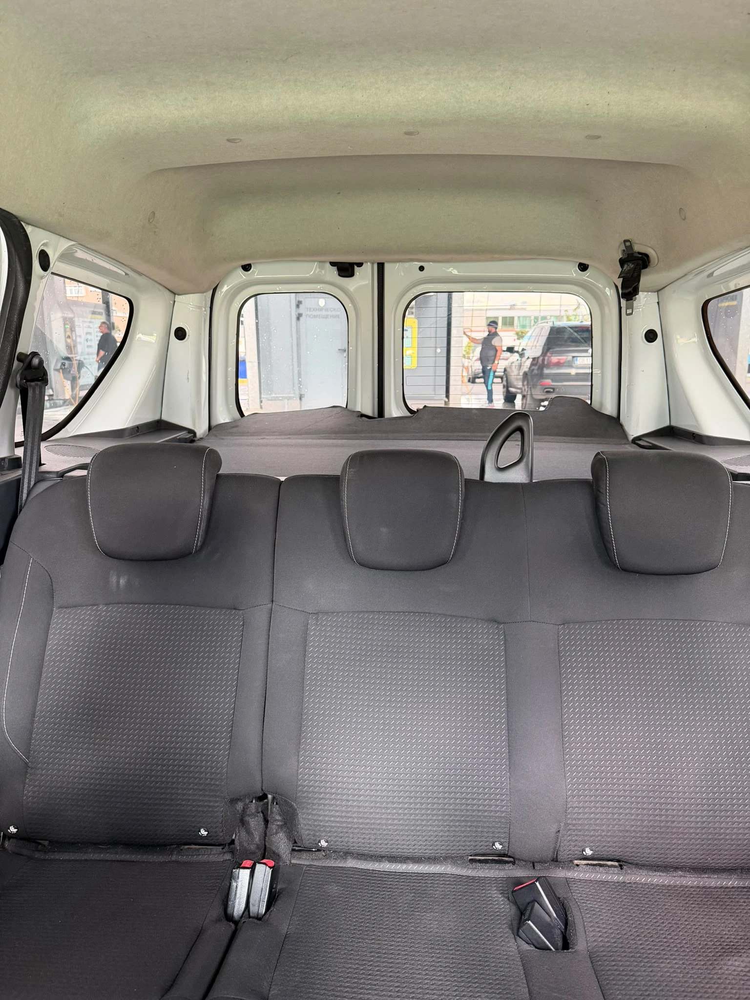 Dacia Dokker 1.5 dCi, снимка 14 - Автомобили и джипове - 56181477