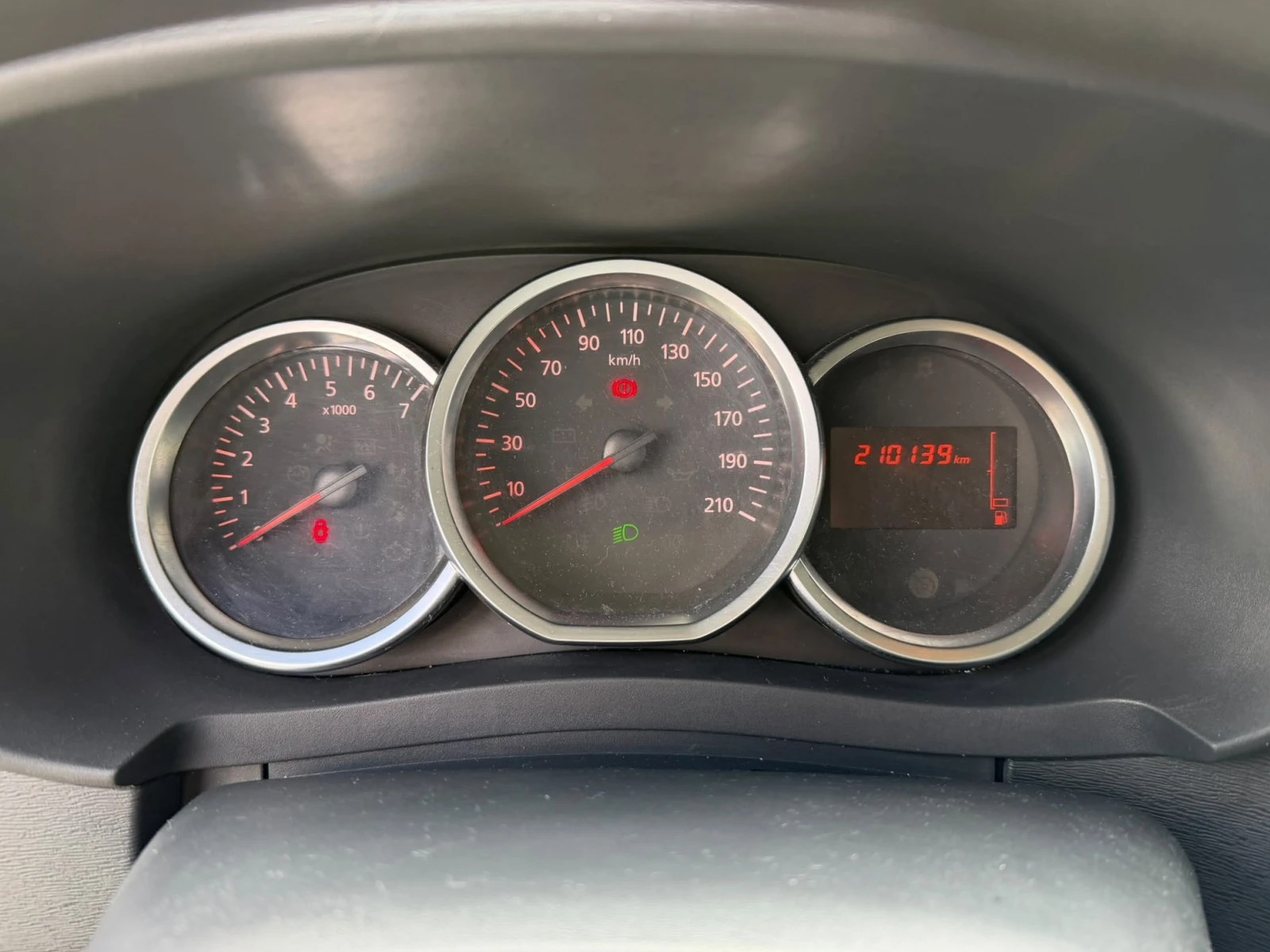 Dacia Dokker 1.5 dCi, снимка 9 - Автомобили и джипове - 56181477