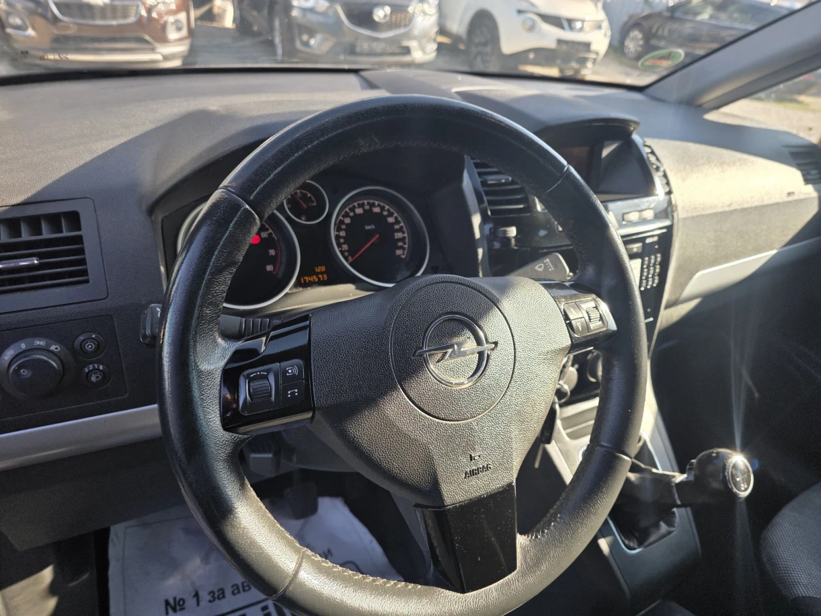 Opel Zafira 1.8 FACELIFT, 6+ 1, снимка 10 - Автомобили и джипове - 56323560