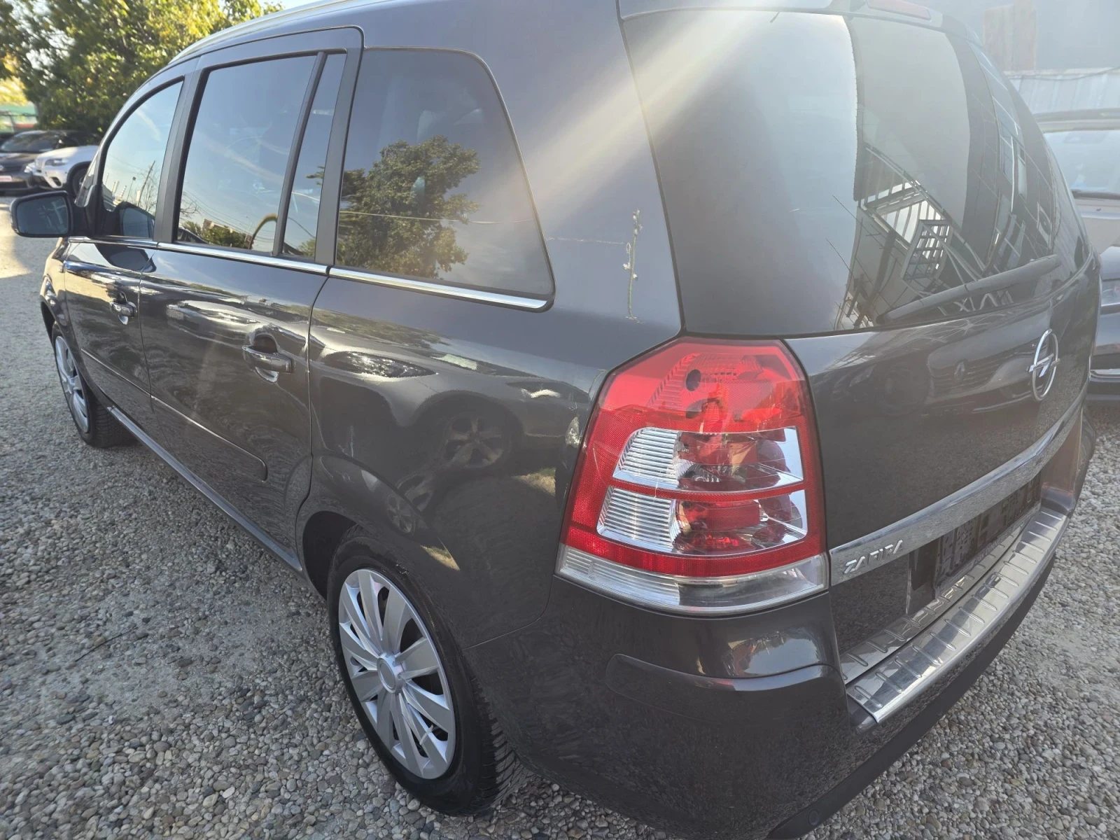 Opel Zafira 1.8 FACELIFT, 6+ 1, снимка 5 - Автомобили и джипове - 56323560