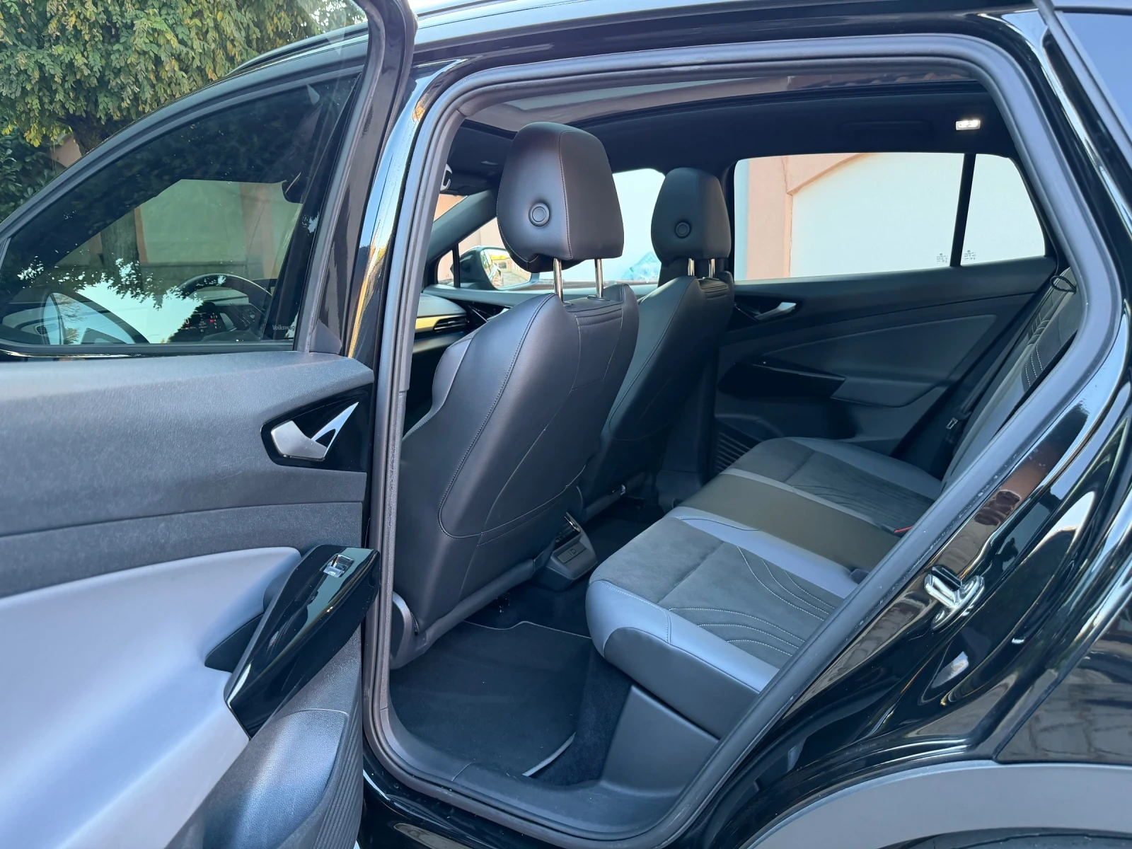 VW ID.4 PRO/82kw/23г./PANO/MEMORY/HEAD-UP, снимка 14 - Автомобили и джипове - 56570432