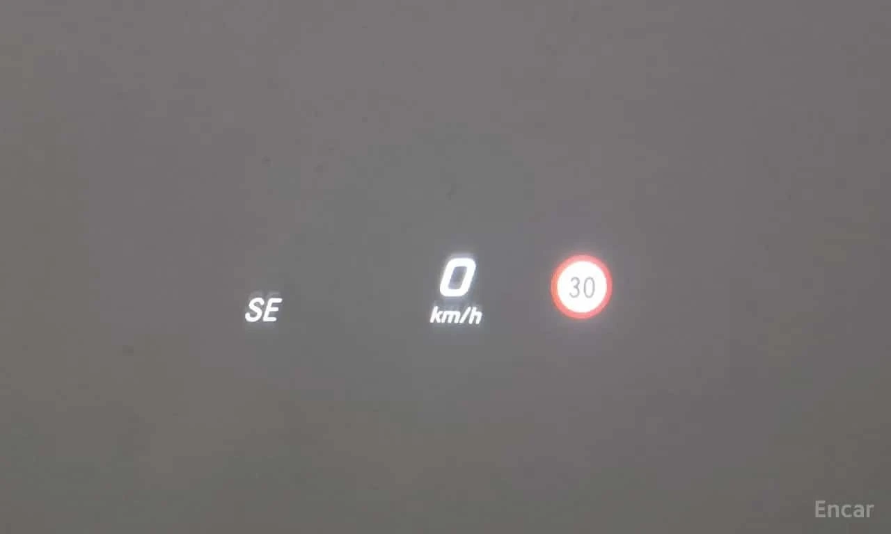 Mercedes-Benz E 400 4MATIC Coupe * AMG * ��������� * HUD * �������� | Mobile.bg � ����������� 17