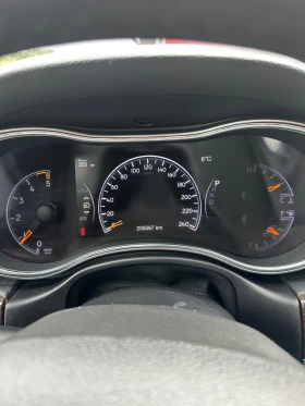 Обява за продажба на Jeep Grand cherokee 3.0D 4WD LIMITED  ~46 800 лв. - изображение 8