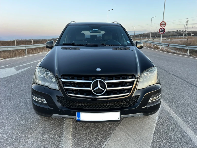 Mercedes-Benz ML 350 Grand Edition/4M/7G Tronic, снимка 2 - Автомобили и джипове - 48433855