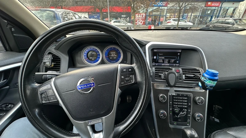 Volvo XC60 T6, снимка 16 - Автомобили и джипове - 48646488