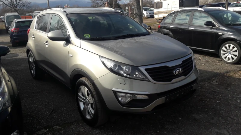 Kia Sportage 1.7 CRDi X-Tech, снимка 4 - Автомобили и джипове - 48960178