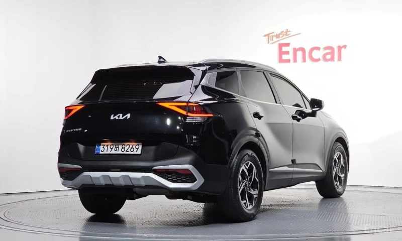 Kia Sportage, снимка 2 - Автомобили и джипове - 52684418