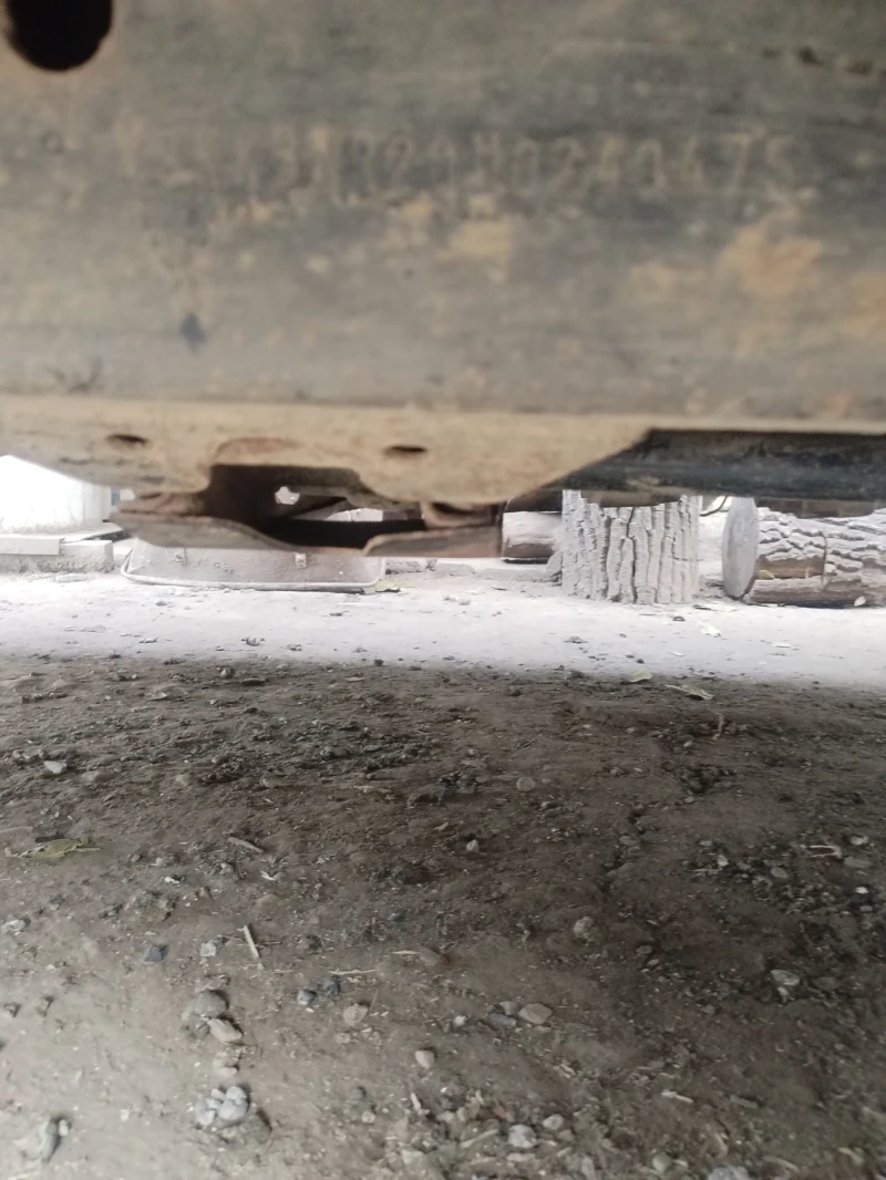 Nissan Terrano, снимка 8 - Автомобили и джипове - 53013688