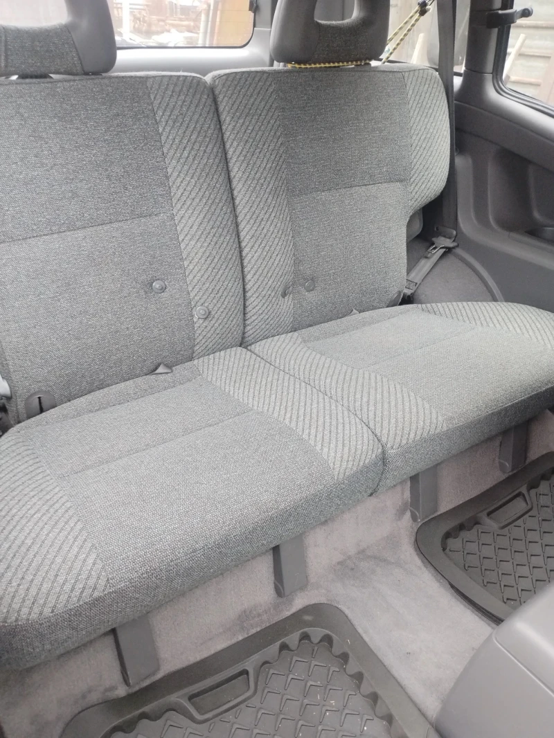 Nissan Terrano, снимка 14 - Автомобили и джипове - 53013688