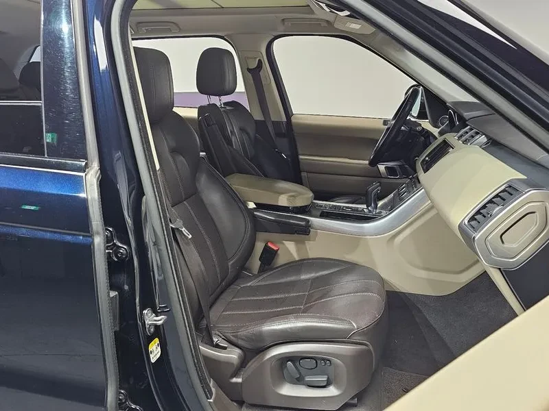 Land Rover Range Rover Sport 3.0D, снимка 10 - Автомобили и джипове - 54500592