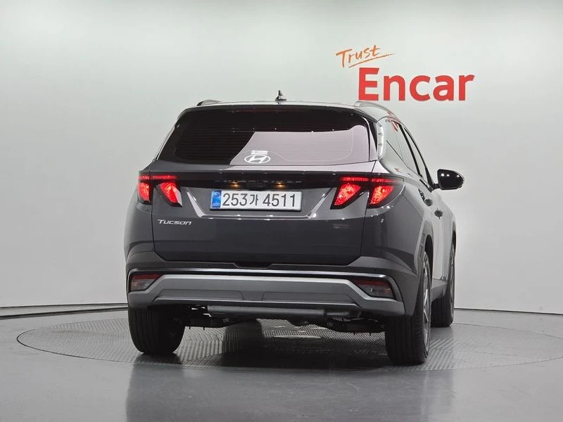 Hyundai Tucson 1.6 150 hp Automatic, снимка 4 - Автомобили и джипове - 55842130