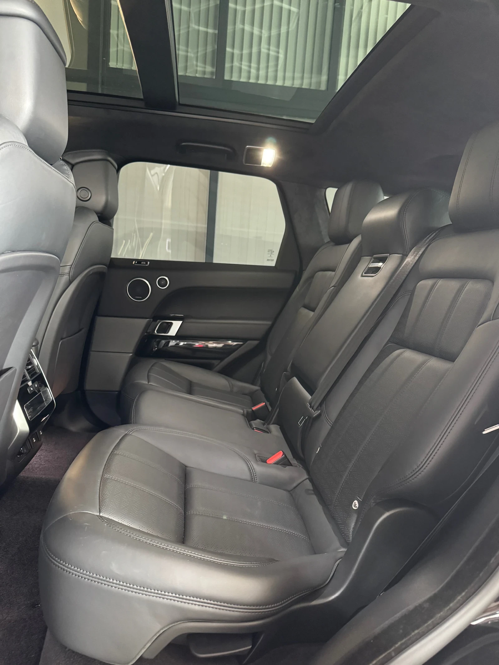 Land Rover Range Rover Sport FULL Екстри * MERIDIAN * Панорама - изображение 5