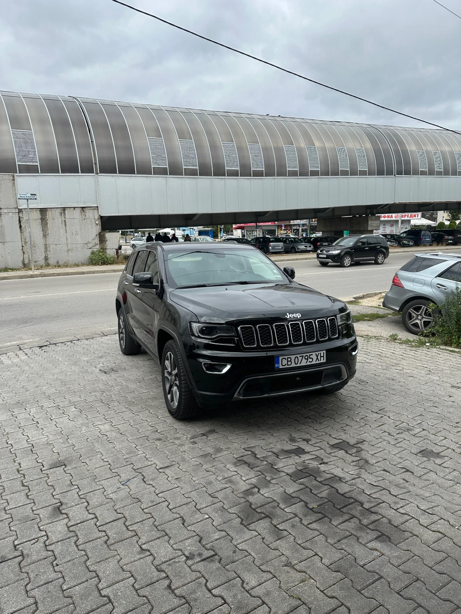 Jeep Grand cherokee 3.0D 4WD LIMITED  - изображение 2