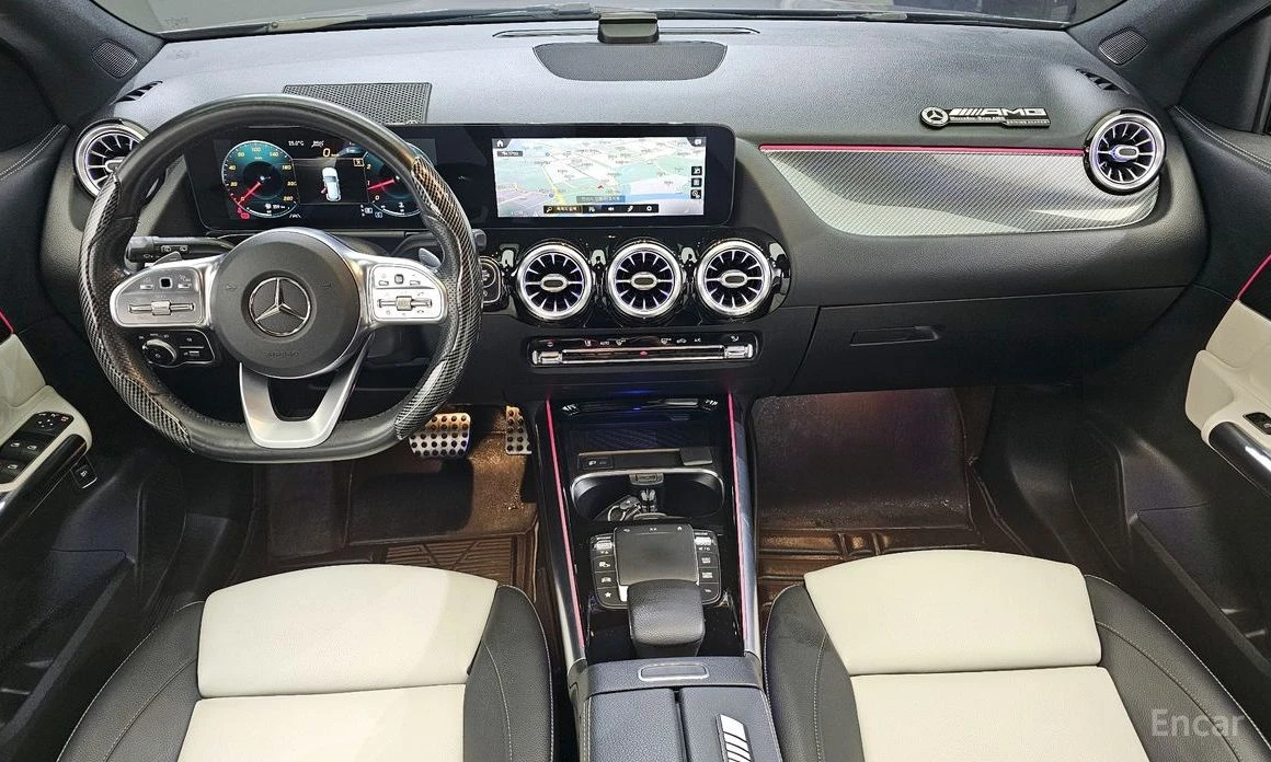 Mercedes-Benz GLA 250 4MATIC* AMG* DISTRONIC* ПОДГРЕВ* ПАНОРАМА* КЕЙЛЕС, снимка 10 - Автомобили и джипове - 53874420