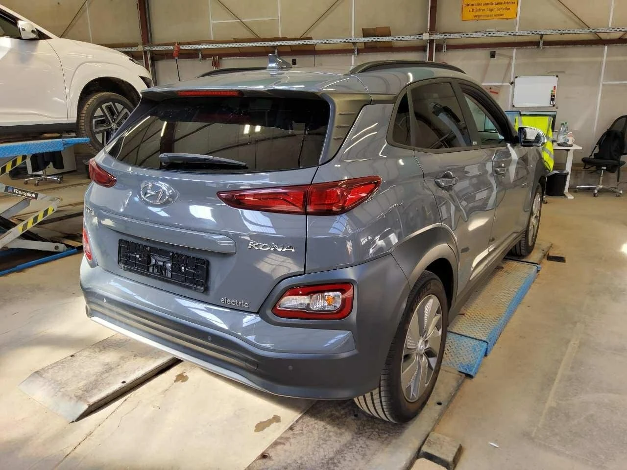 Hyundai Kona 42KWh TREND термопомпа, снимка 2 - Автомобили и джипове - 54592004