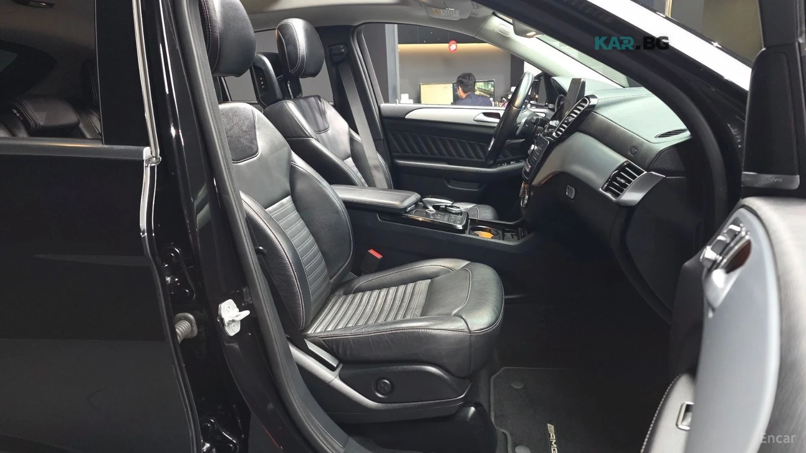 Mercedes-Benz GLE 350 AMG* 4MATIC* 360* ПОДГРЕВ* КОЖА* ПАНОРАМА* , снимка 11 - Автомобили и джипове - 54914007