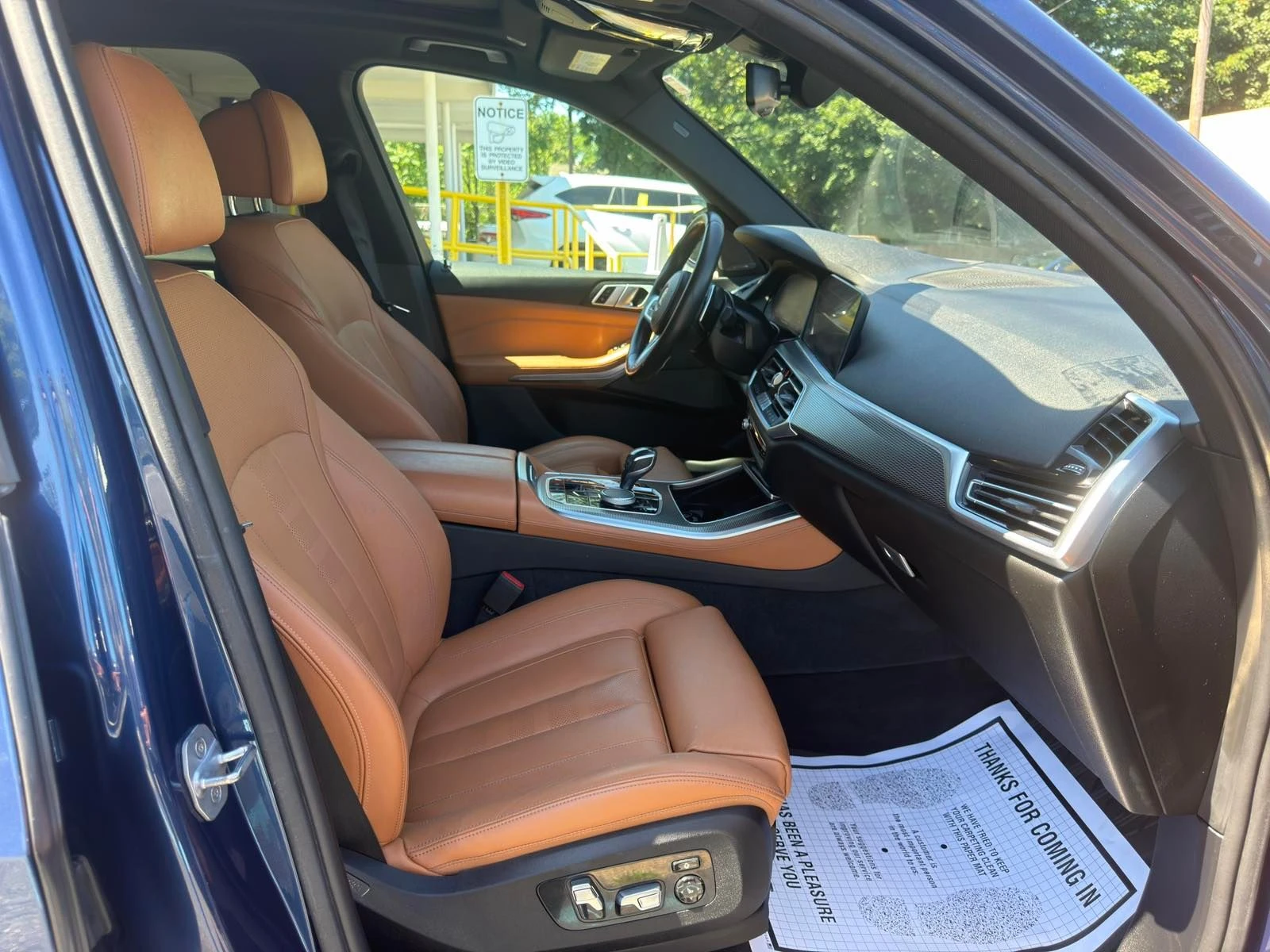 BMW X5 xDrive50i * ЦЕНА ДО СОФИЯ * ЕДИН СОБСТВЕНИК* , снимка 8 - Автомобили и джипове - 55529685