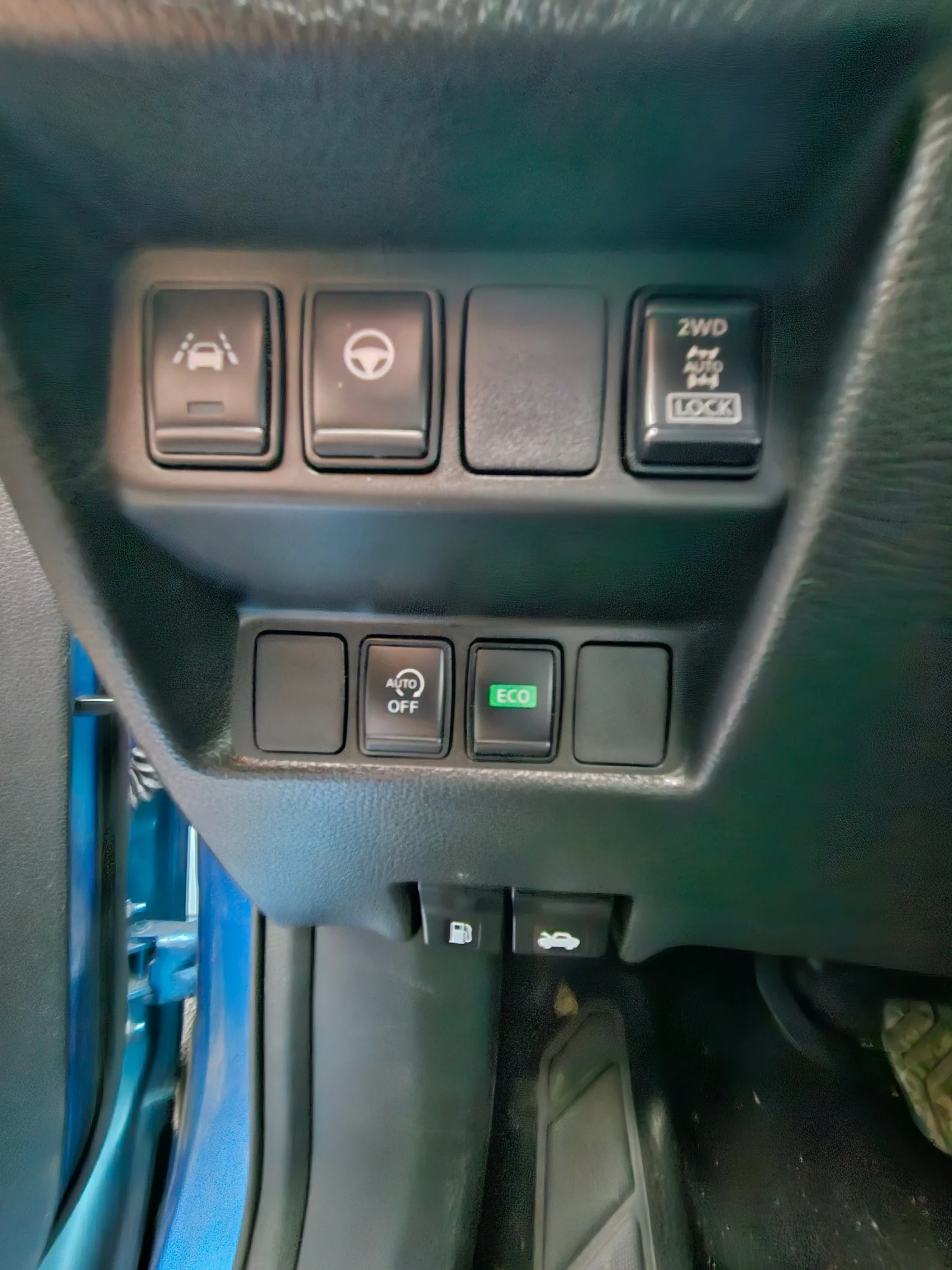 Nissan Qashqai 1.7 dCi 4x4 Tekna, снимка 11 - Автомобили и джипове - 56201409