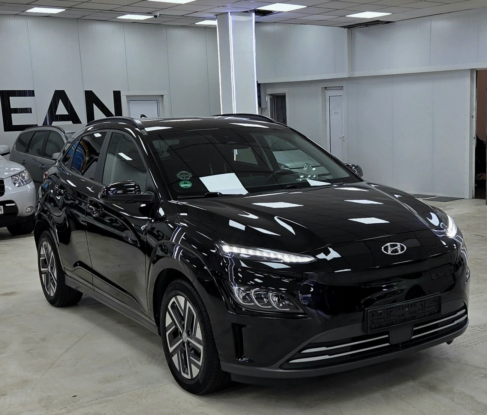 Hyundai Kona SOH100%/Сервизна КНИЖКА