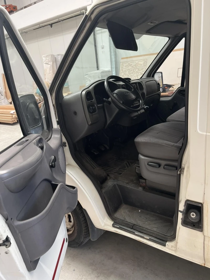 Ford Transit FT 350, снимка 7 - Бусове и автобуси - 46536762