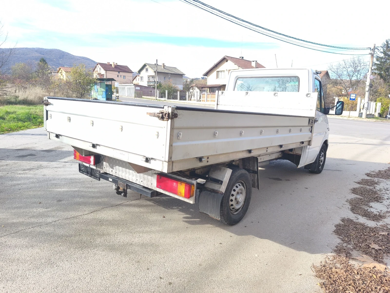 Mercedes-Benz 316 Бордови Swiss - изображение 4