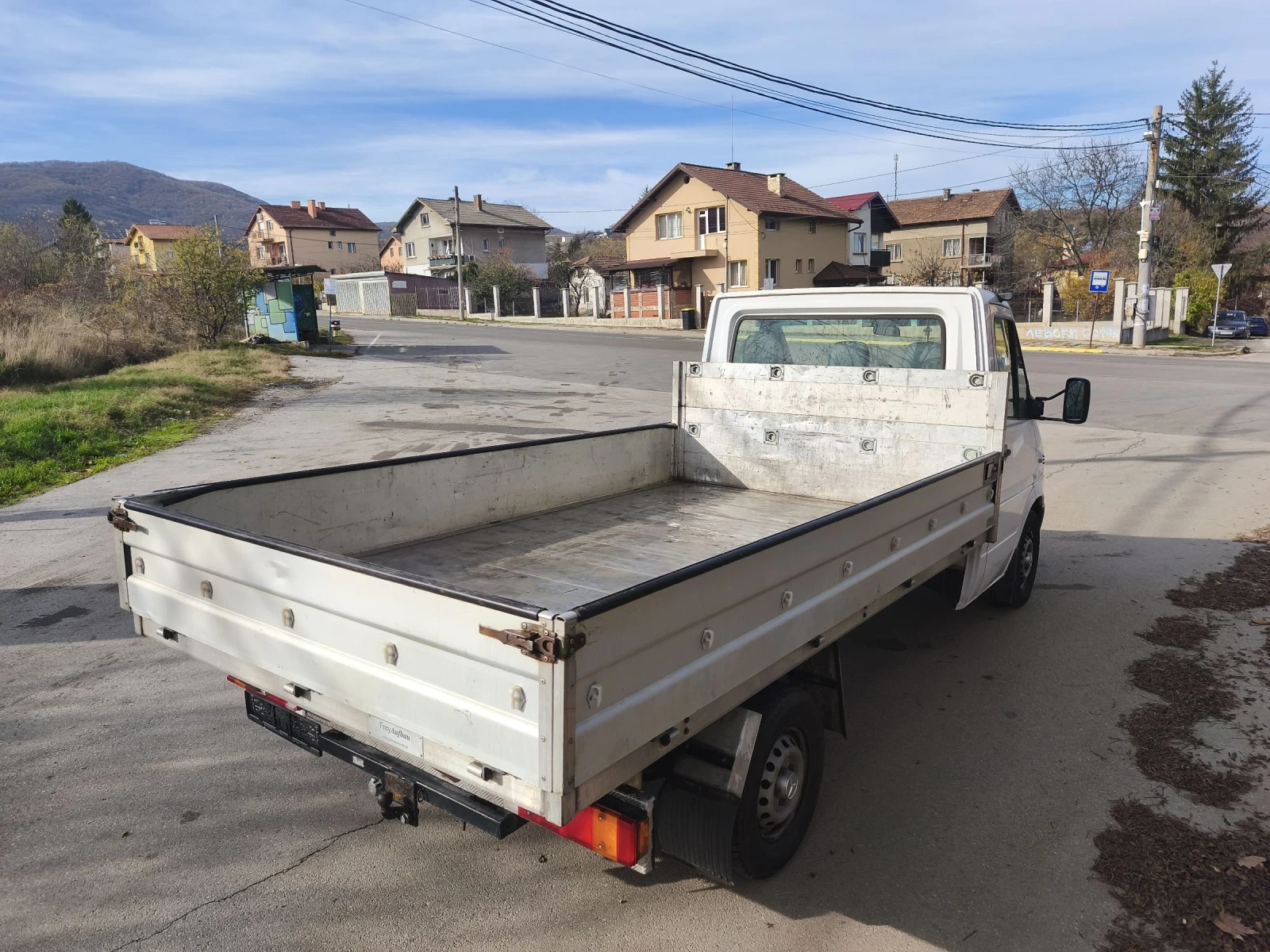 Mercedes-Benz 316 Бордови Swiss - изображение 5