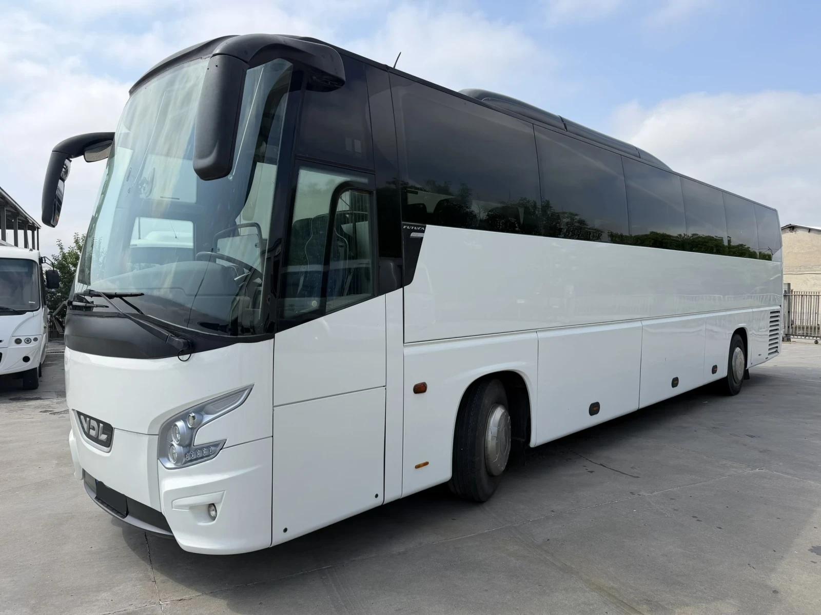 Vdl Bova Futura FHD 60+ 1 ����5 | Mobile.bg � ����������� 2