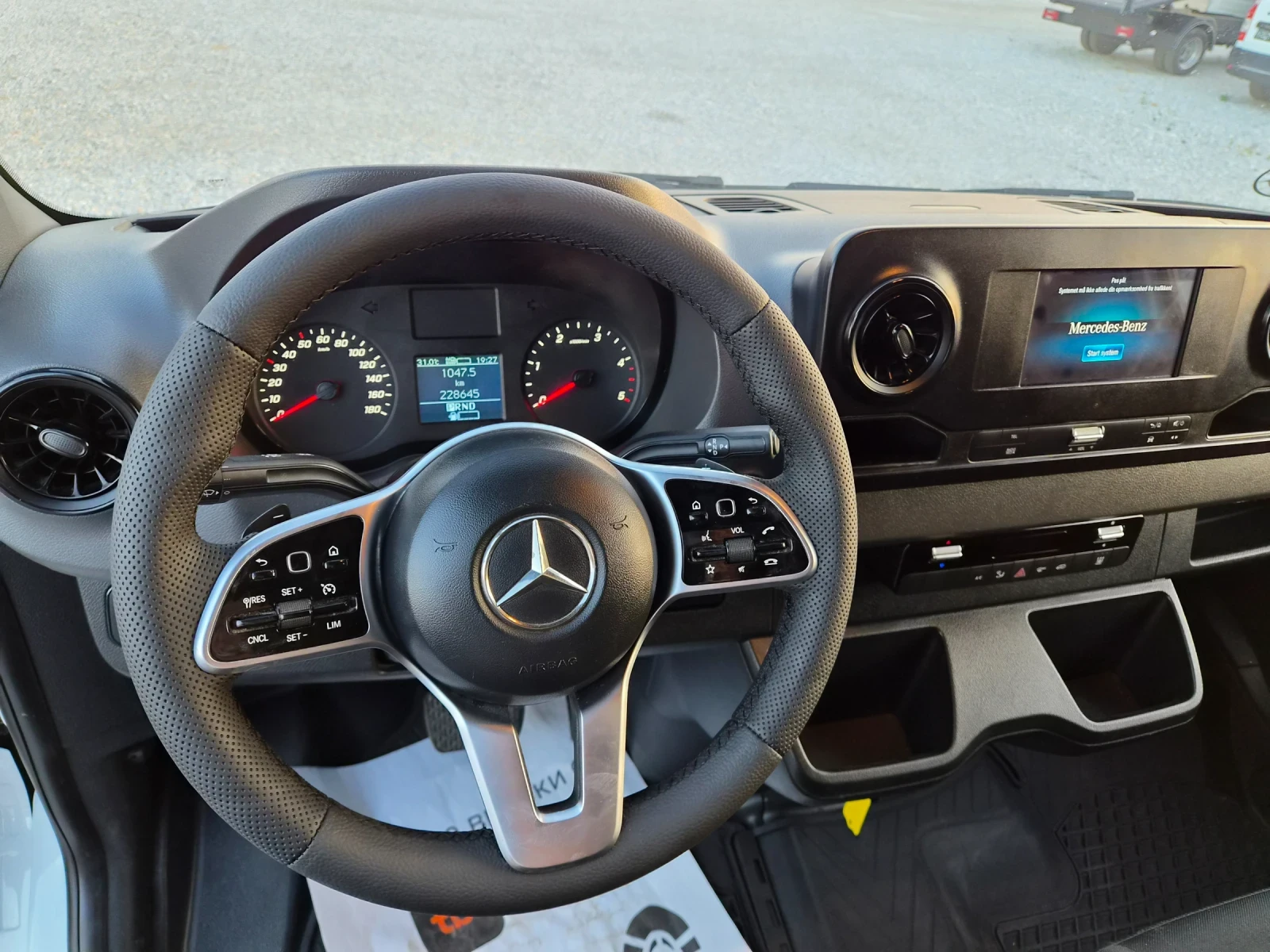 Mercedes-Benz Sprinter 316 CDI * Автоматик * Нави * Клима, снимка 10 - Бусове и автобуси - 55532834