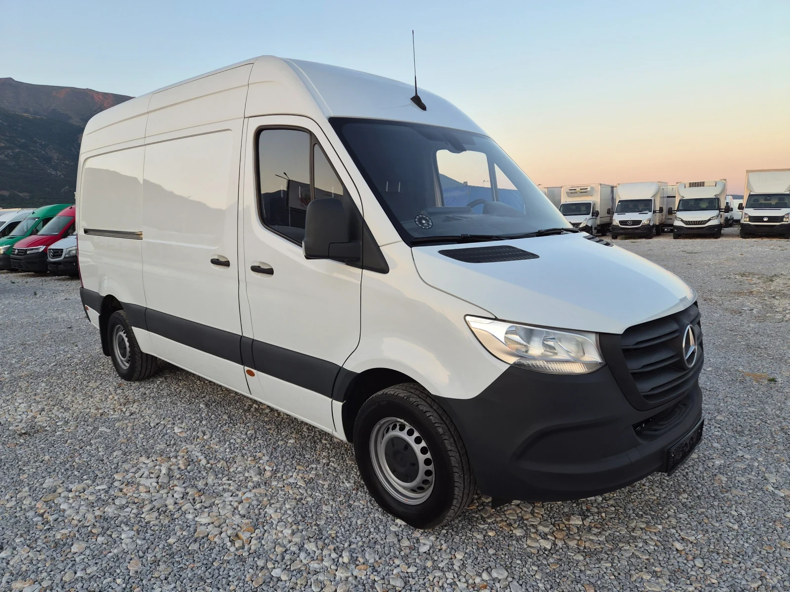 Mercedes-Benz Sprinter 316 CDI * Автоматик * Нави * Клима, снимка 7 - Бусове и автобуси - 55532834