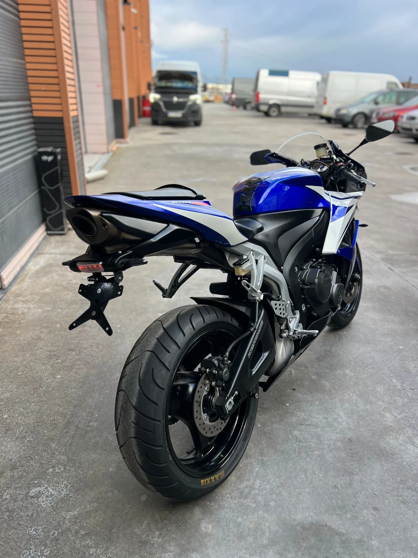 Honda Cbr 600RR 2008 - изображение 10