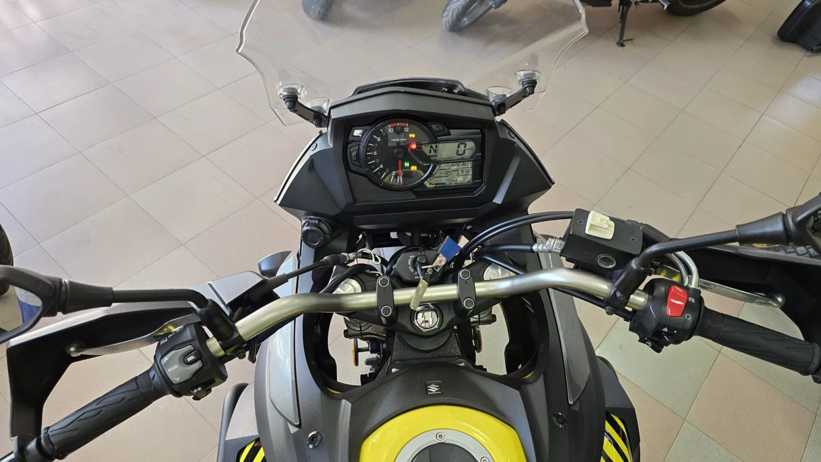 Suzuki V-strom 650 X-Trail Като Нов ! Лизинг !, снимка 11 - Мотоциклети и мототехника - 56117222