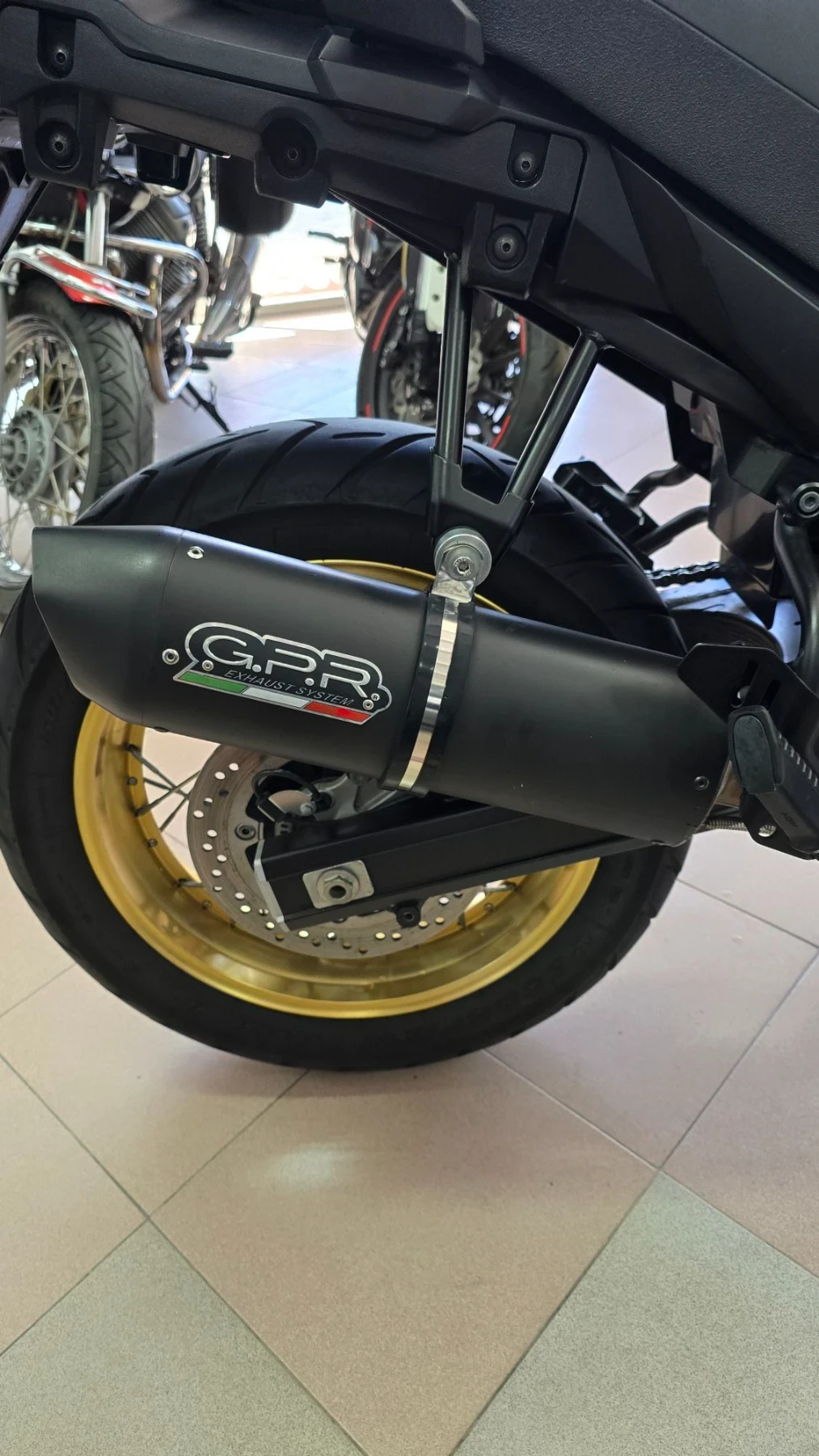 Suzuki V-strom 650 X-Trail Като Нов ! Лизинг !, снимка 14 - Мотоциклети и мототехника - 56117222