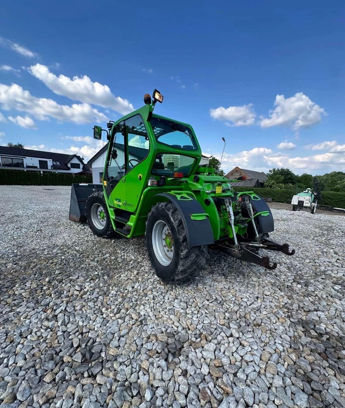 Телескопичен товарач Merlo Multifarmer 30.6