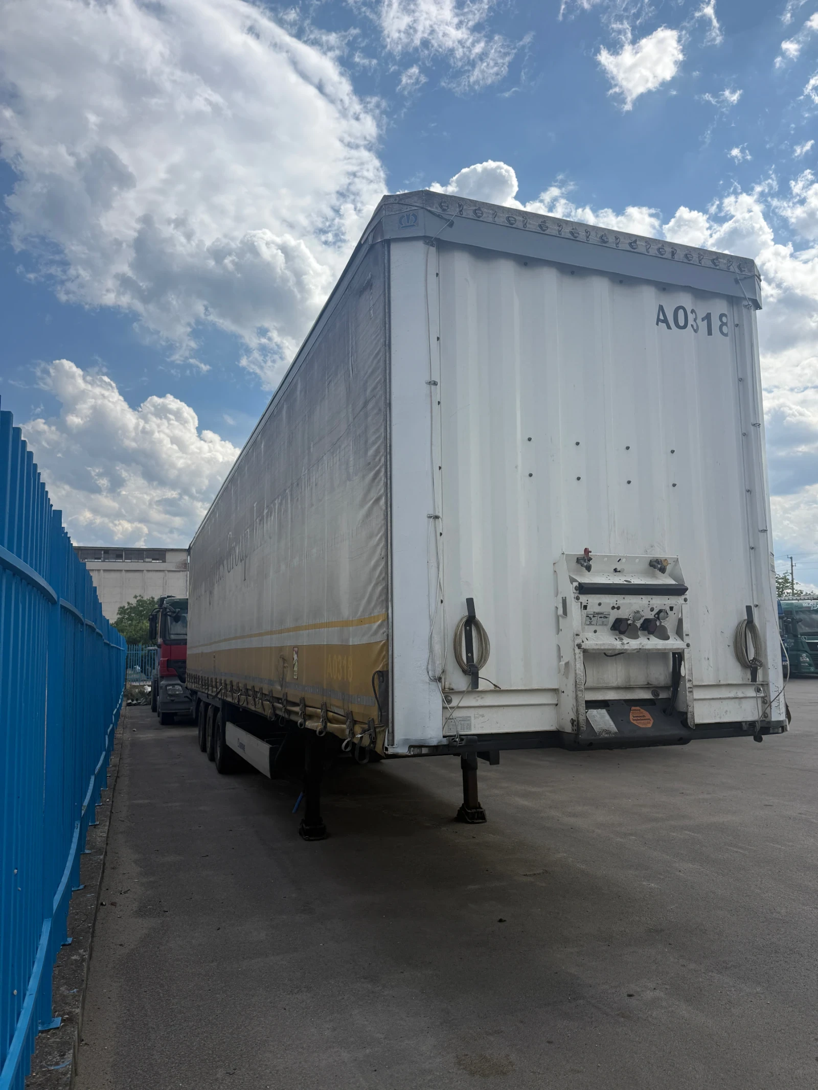 Полуремарке Krone 400.000 km, снимка 2 - Ремаркета - 54930571
