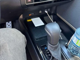Toyota Camry * SE * CARFAX * ДИСТРОНИК * KEYLESS * ПОДГРЕВИ, снимка 14