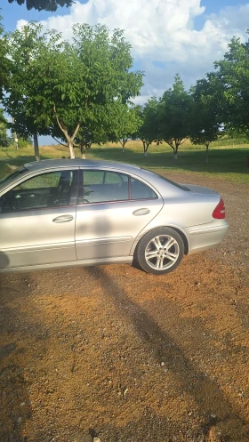 Mercedes-Benz E 200, снимка 5