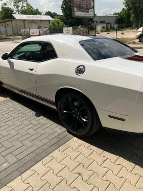 Dodge Challenger - 26000 € / 50851.58 лв. - 37512391 6