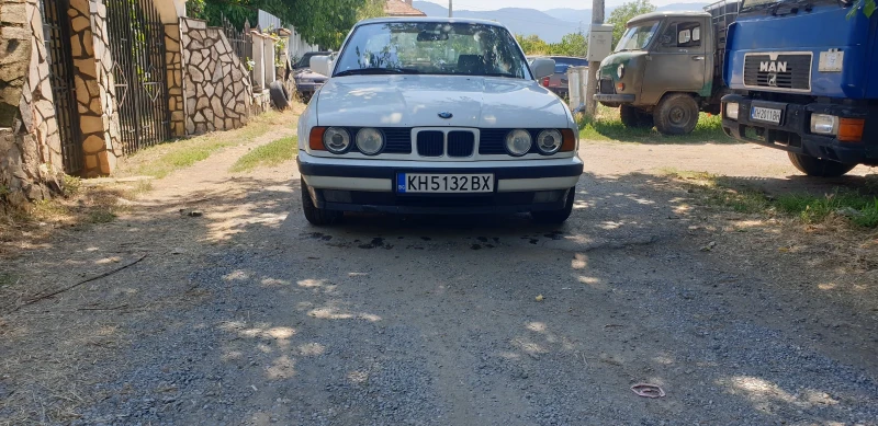 BMW 520 520i, снимка 3 - Автомобили и джипове - 48576414