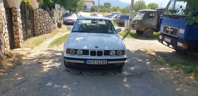 BMW 520 520i, снимка 4 - Автомобили и джипове - 48576414