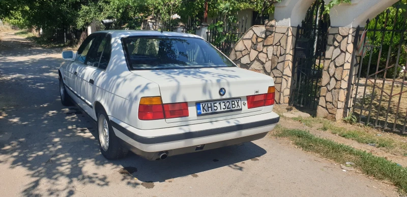 BMW 520 520i, снимка 5 - Автомобили и джипове - 48576414